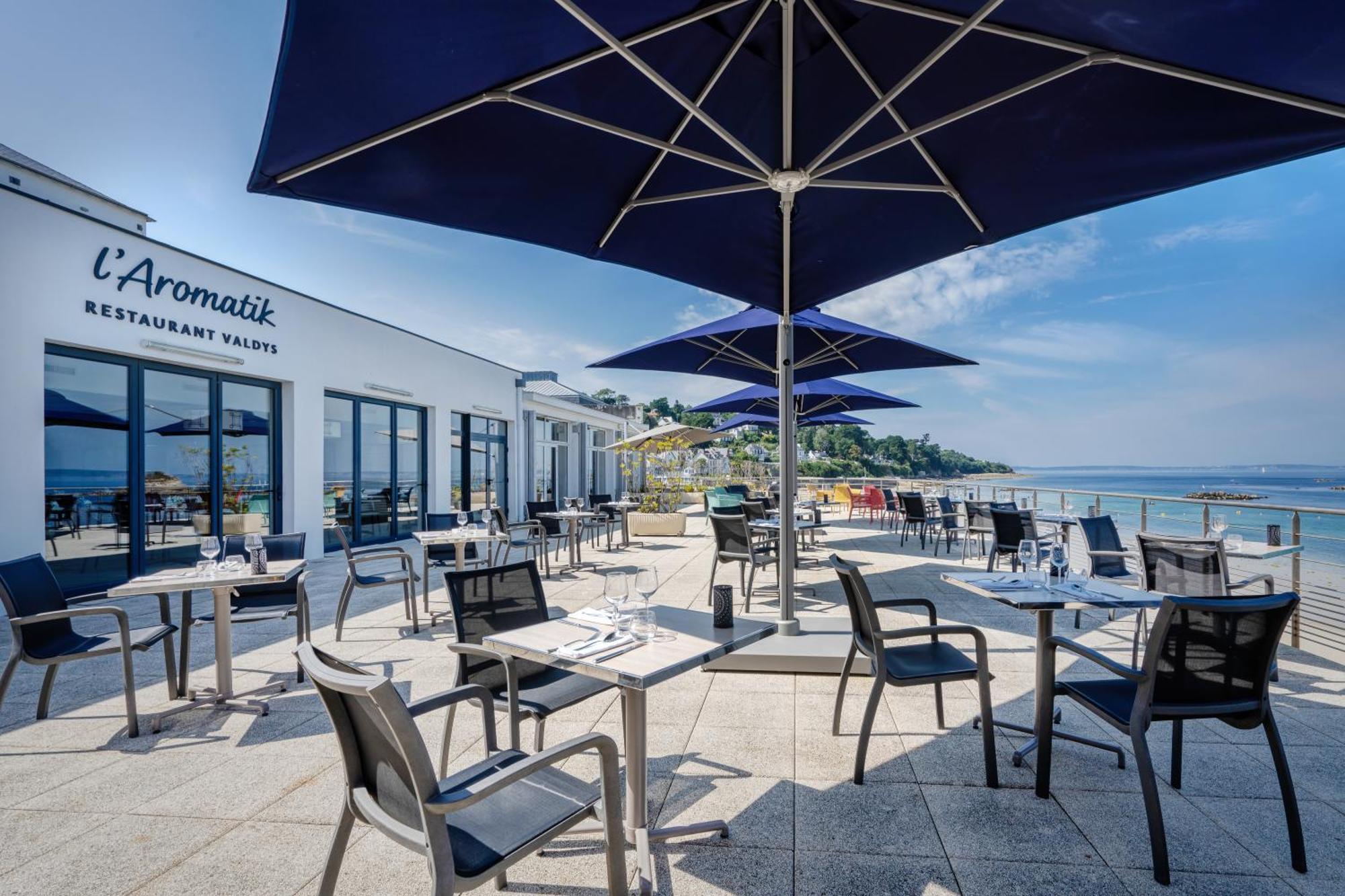 Hotel Valdys Thalasso & Spa - La Baie Douarnenez Exterior photo